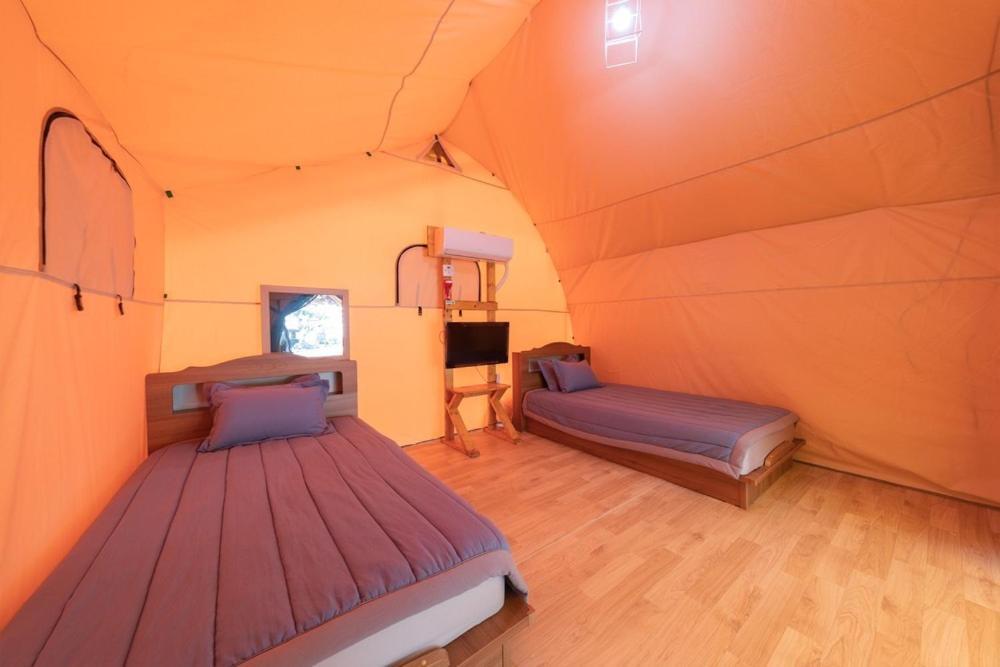 Inje Naerincheon Glamping Hotel Szoba fotó